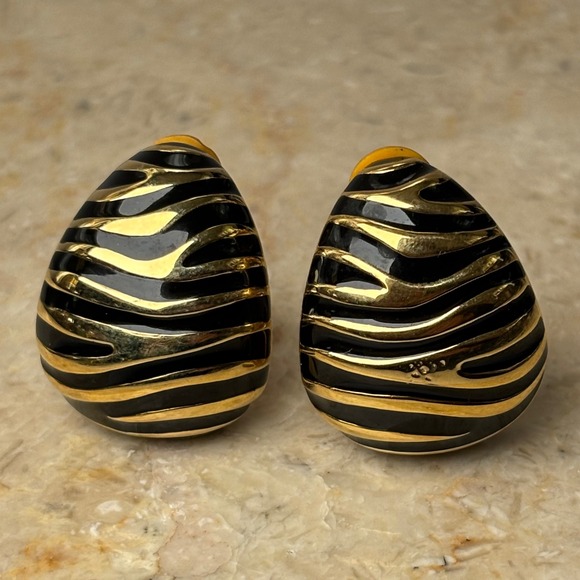 Signed Joan Rivers Vintage Gold Tone and Black Enamel Clip-On Earrings - Picture 1 of 10